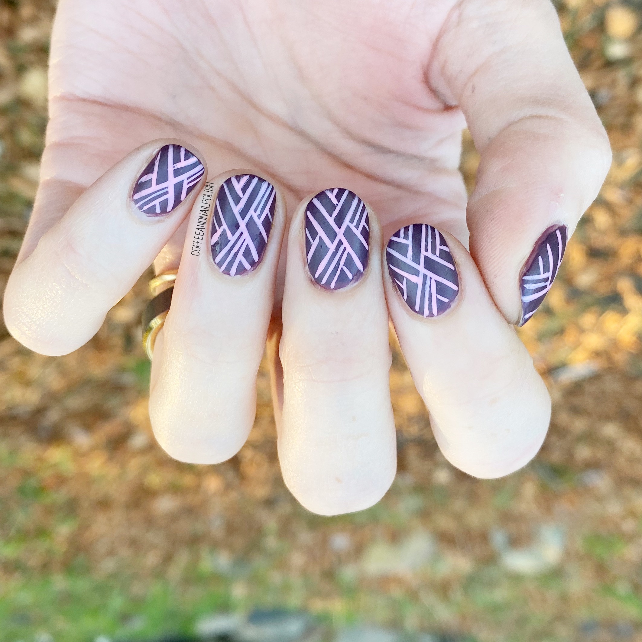Criss Cross Freehand Pattern – Coffee & Nail Polish