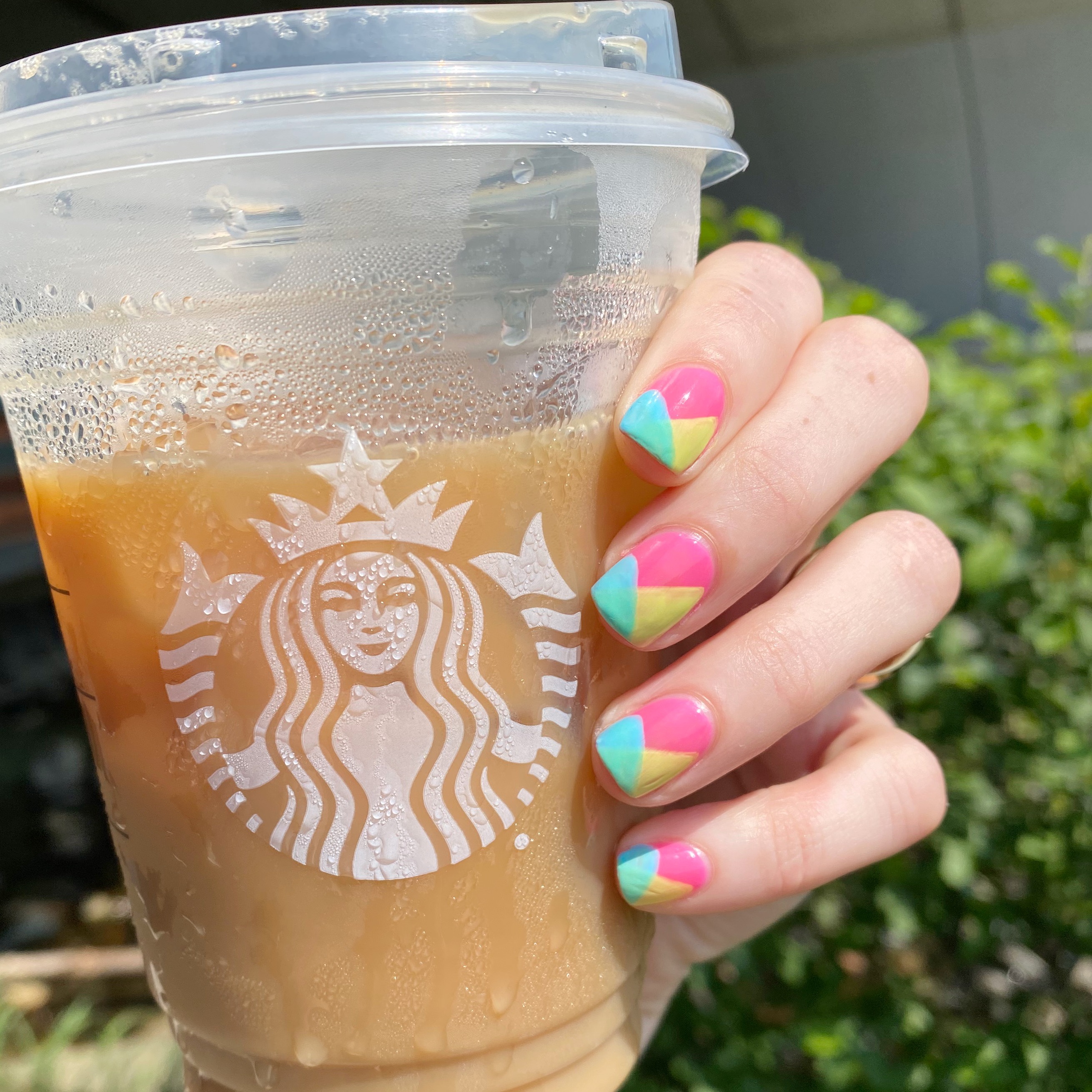 Neon Colour Blocking (Featuring Sally Hansen Miracle Gel 90s