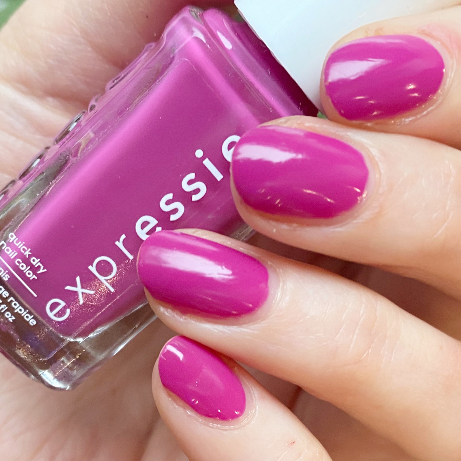 SWATCH SUNDAY — Essie Expressie Power Moves (Spring 2024) – Coffee